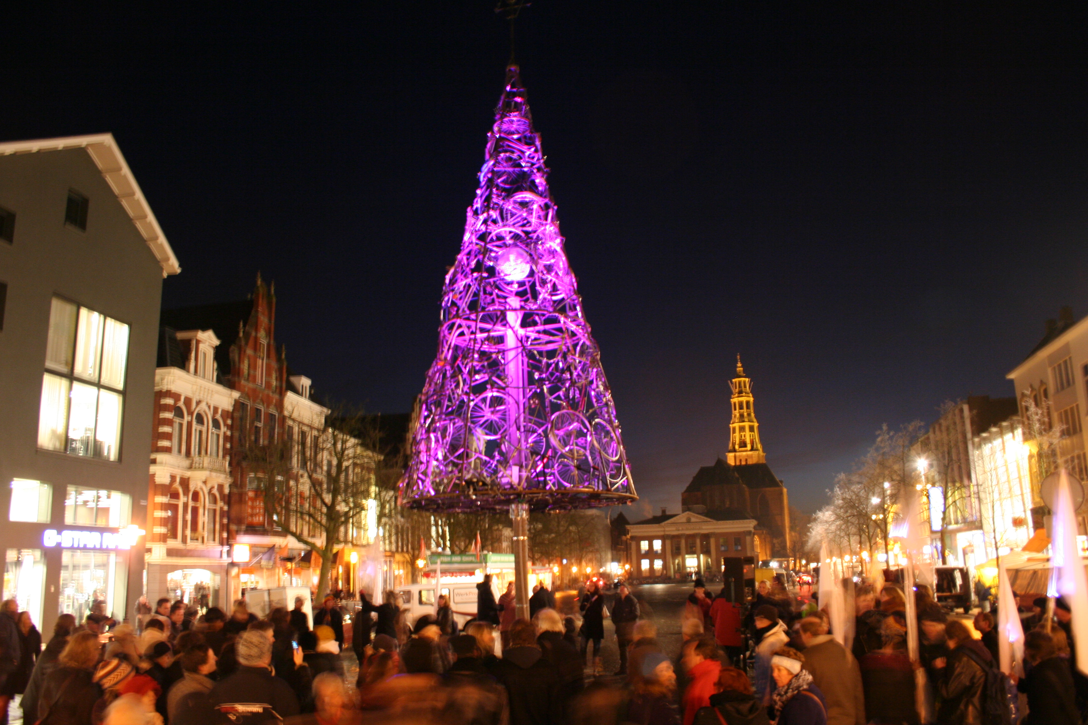 kerstboom van oude fietsen door Maria Kroijck