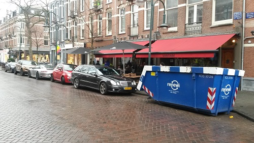 Een container in Cornelis Schuyt straat