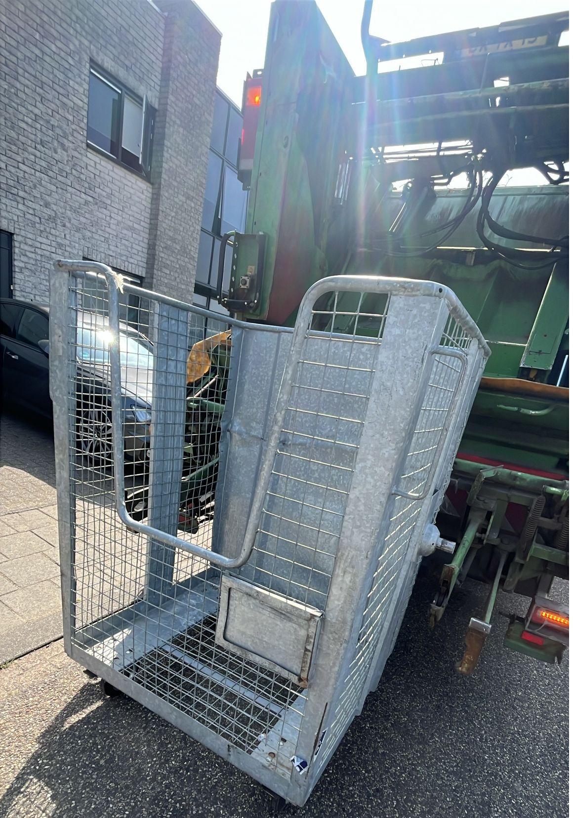 Gaascontainer met karton
