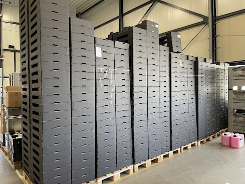 Nieuwe AGF dozen op pallets